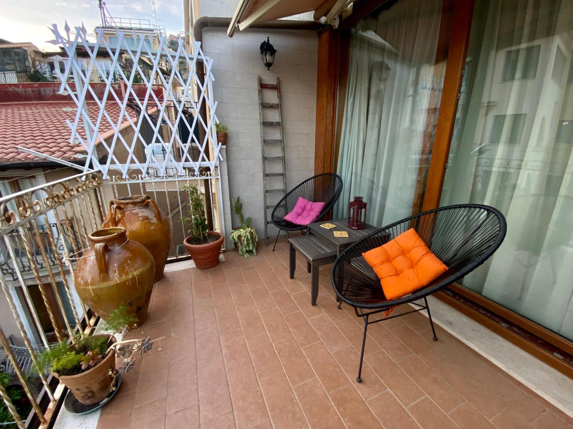 Sole Apartment Taormina Kültér fotó