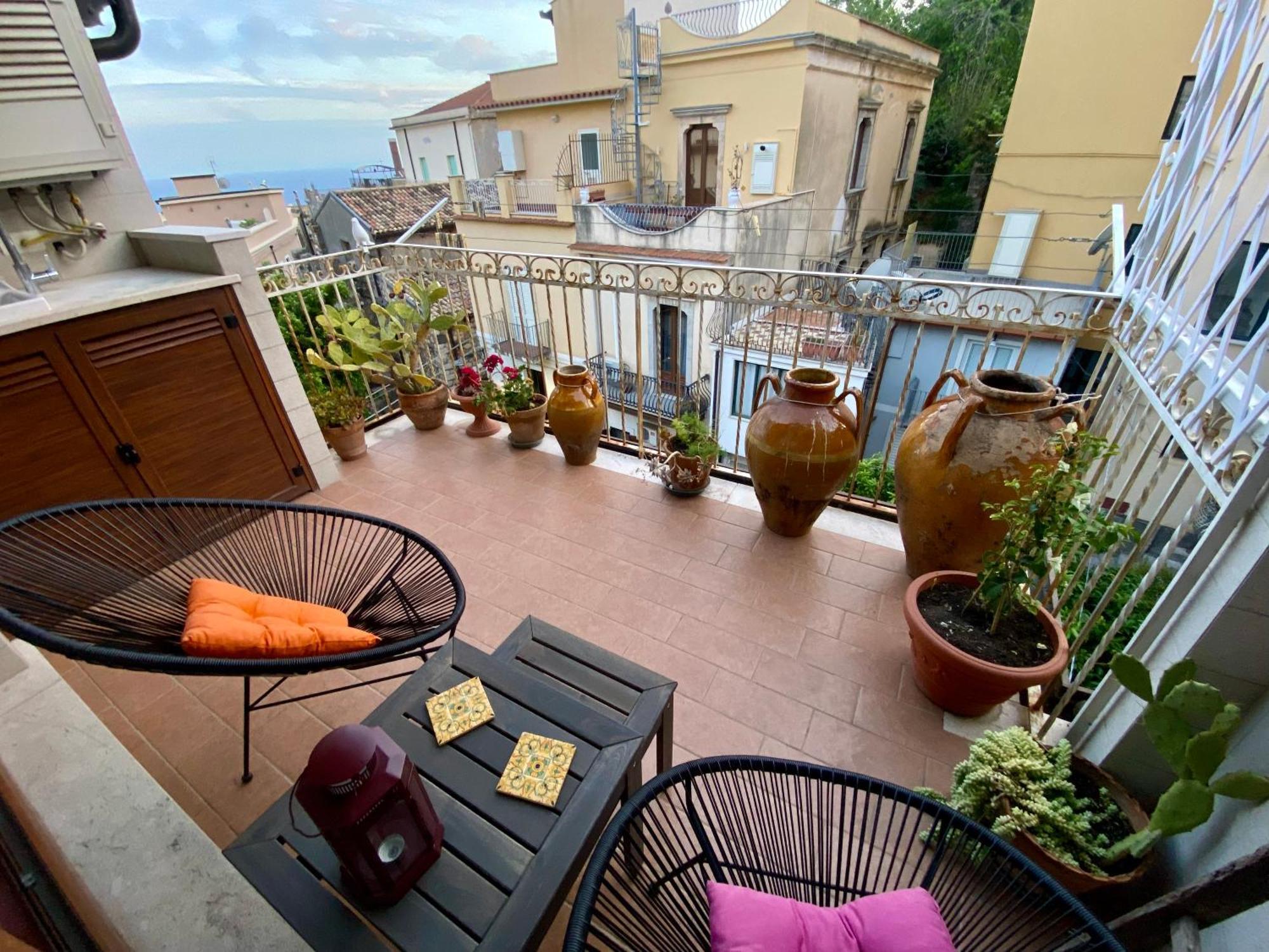 Sole Apartment Taormina Kültér fotó